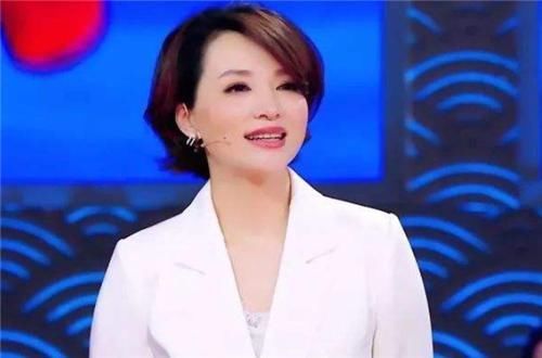 当年击败北大硕士,拿下诗词大会冠军的37岁外卖小哥,如今变化让人认不出