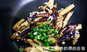 家常素菜菜谱，小炒茄子条，简单美味下饭，比肉好吃，吃不够