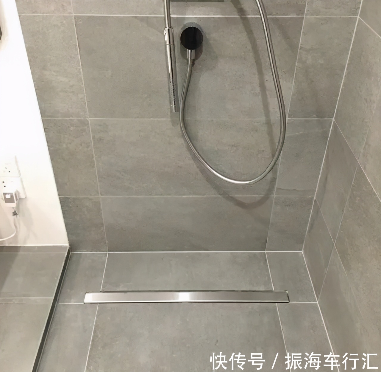 地砖|家里“穷装”的4个地方,不仅省钱还实用,入住后感觉真舒适!