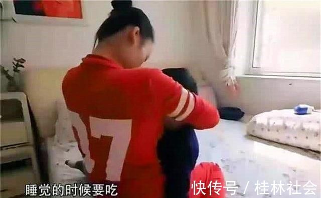 母乳喂养|男孩12岁了还一天三次吃母乳,断奶真就这么难这些误区别再犯了