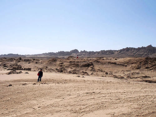 地球上最像火星的地方，荒凉寂寞寸草不生，住一晚太空舱2000块