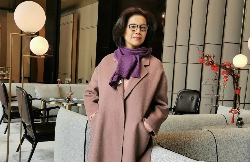 波波头 老年人别总烫小卷发型,学学三位60岁时髦奶奶的减龄发型,超洋气