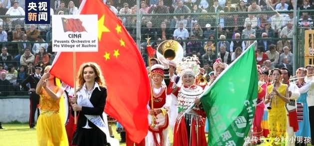 扶贫|文化十分丨输送文化扶贫演出 传承乡村文化 他们在基层舞台燃烧自己