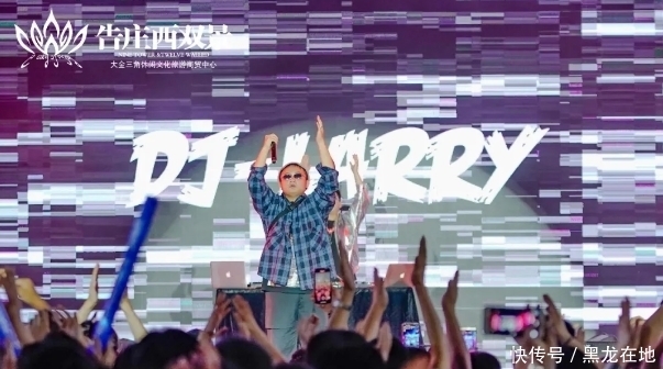 名家联袂演出,多彩中国合唱团温暖开唱!|12月12日 | 演出