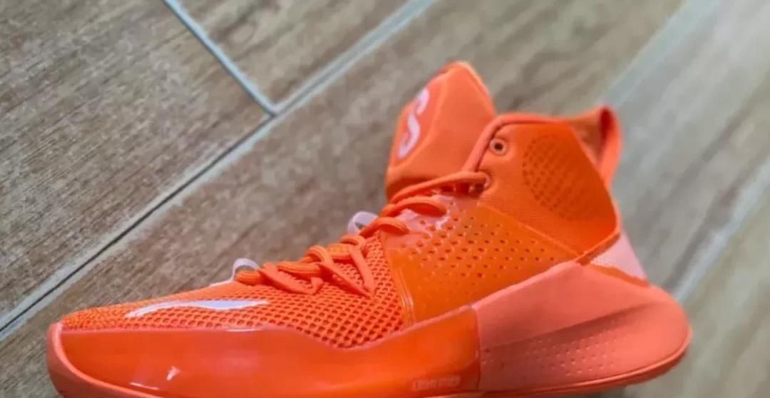 李宁 这些就叫国产之光!不输国际大牌的国产实战鞋你穿过几双?