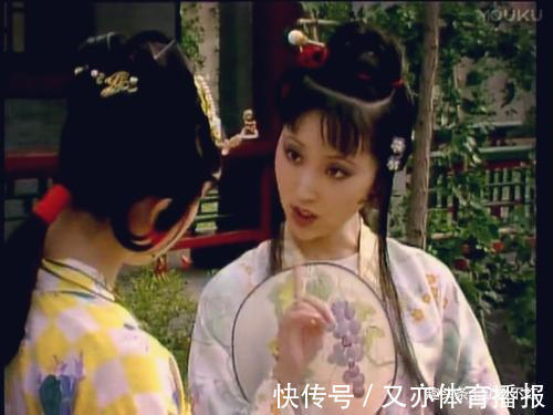 宝钗&林黛玉初入贾府时,对赵姨娘爱答不理,为何后来却对其敬爱有加?