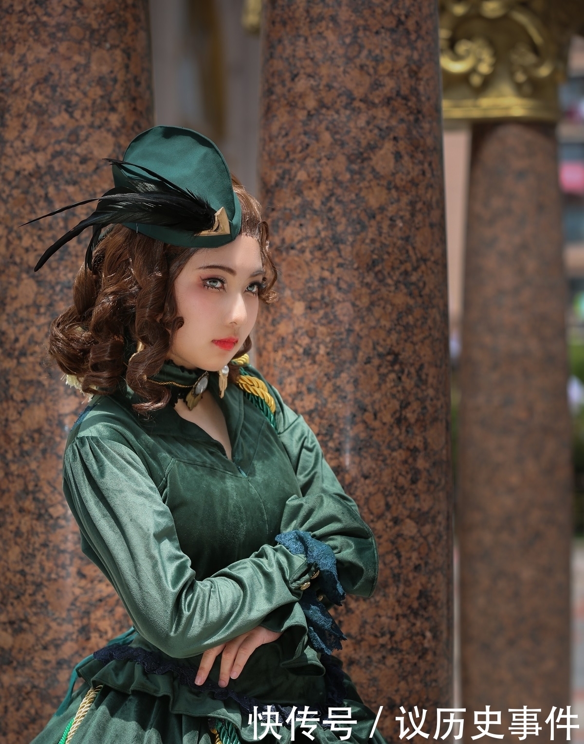 cos|《第五人格》紅夫人斯嘉麗cos，優雅高貴，舉手投足氣質盡顯！