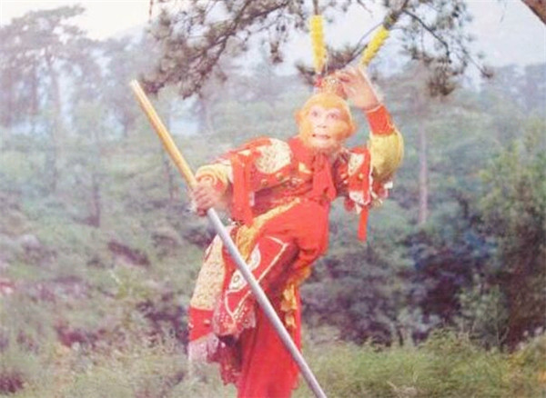 斗战胜佛@孙悟空曾打死6个凡人,为何还被封了佛?你看这6人名字连起来念啥