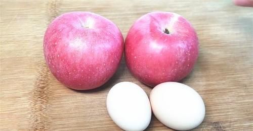柔软|夏天要多吃苹果，加两个鸡蛋，简单易做，柔软香甜，孩子很爱吃
