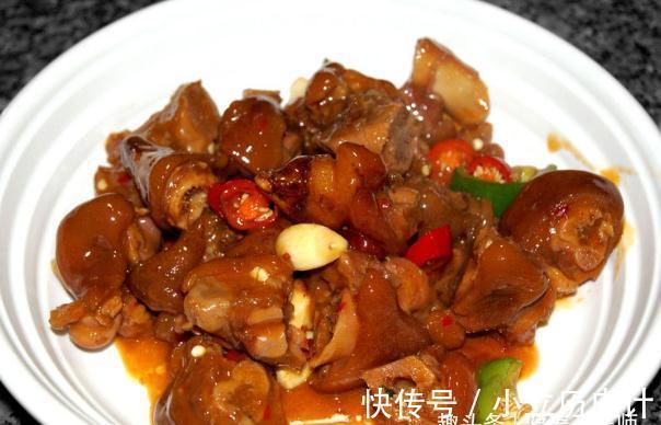 烤猪蹄|女性上了年纪以后皮肤开始衰老,多吃美容菜,滋养肌肤抵抗衰老
