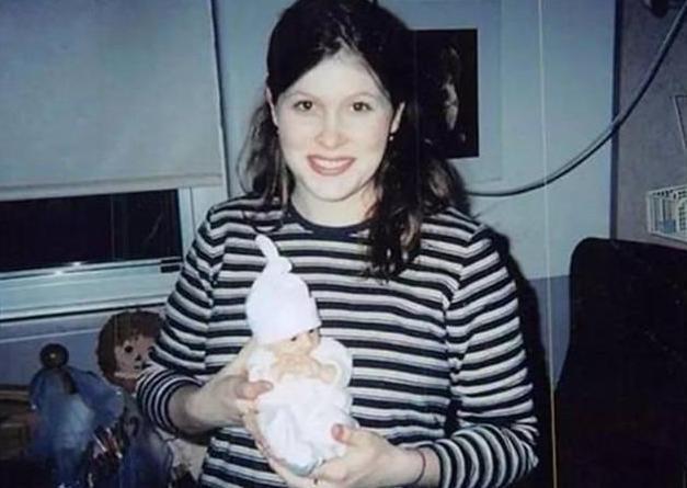 拇指|"拇指姑娘"出生时仅25厘米,被诊断活不到1岁,结果却出人意料