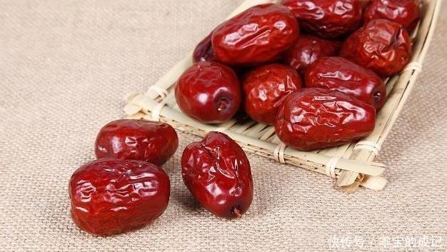 人们发现了天然的安眠药,饮用后帮助入睡,能一觉睡到天亮