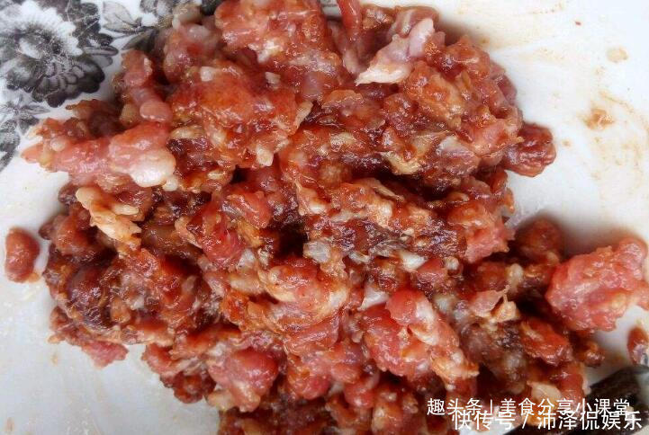 毛钱|夏天,遇到这菜我必买10斤,5毛钱一斤,锅中一蒸清淡营养还补钙