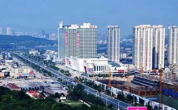 房子|房子价格过高 购不起房正常 难题是房子降价四十万都卖不出去