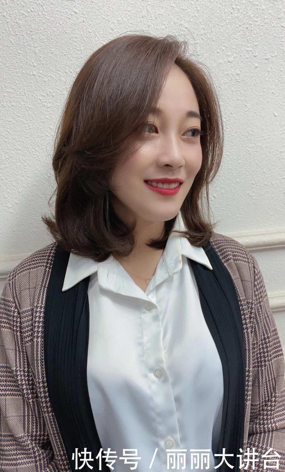 修剪 秋冬发型别乱剪,新时尚发型19款送给大家,洋气时尚好打理