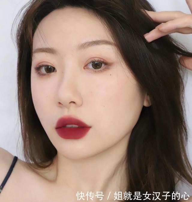 新品 对不起我变心了,这几支新品口红美到“离谱”!