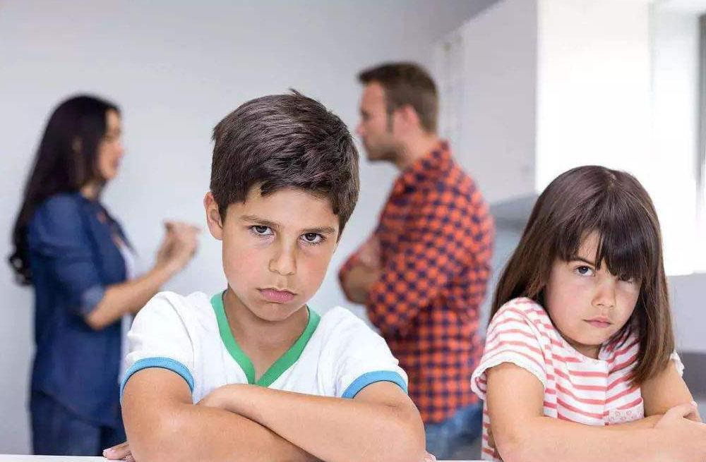 改正|孩子这些行为很没教养,但还有不少父母“引以为傲”,自毁娃前程