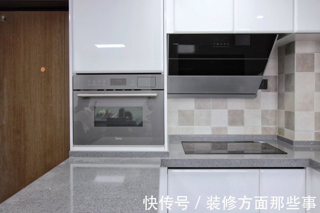 光影|110平复式现代风格,提升空间的“高级感”