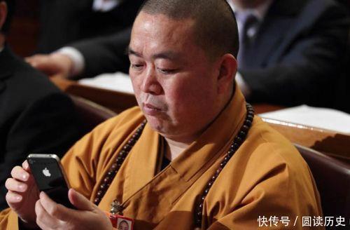  少林寺|少林寺每年创收近1.5亿，释永信出门虽坐豪车，但他称每月工资700