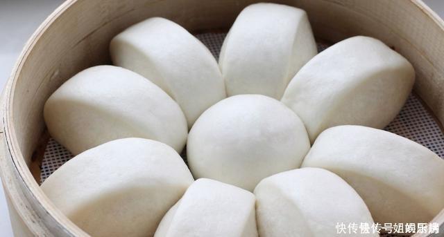 蒸馒头时,蒸多长时间才是正确的来看看饭店大厨是怎么说的吧