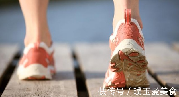 国家基层高血压防治管理指南|走路也能降血压？掌握这种走路方式，血压下降很轻松