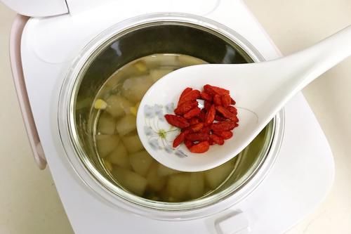  天冷了，少吃苹果多吃它，简单煮一煮，等于“止咳方”，错过可惜了