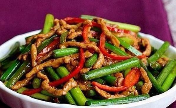 女朋友|带女朋友回家,妈妈做了4道美食,女朋友吃了赞不绝口