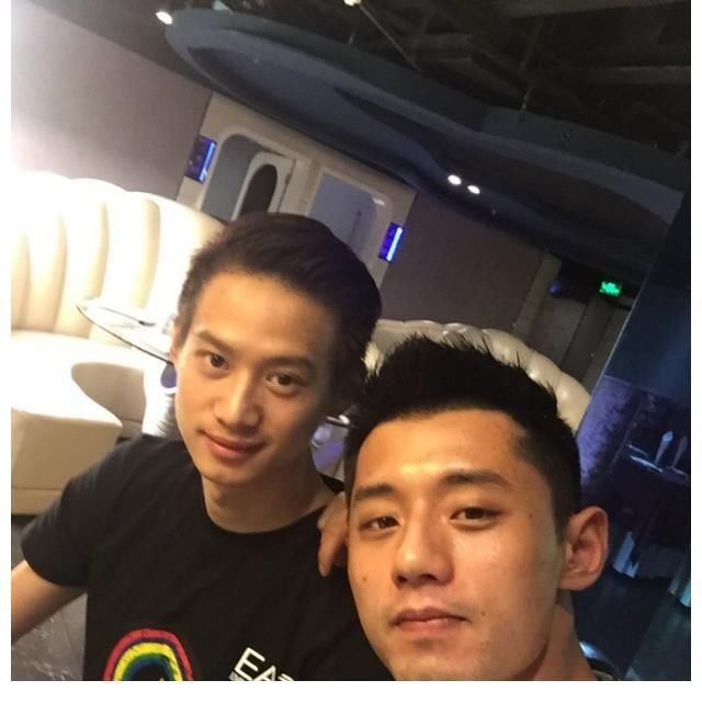 马龙|5冠王！樊振东创造了世界杯男单冠军数的新纪录，超过了马龙！