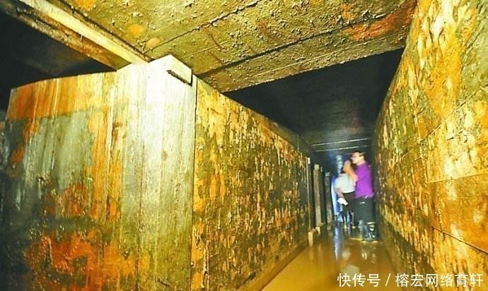 专家们#古庙下冒出一阵阵香气,考古队连忙勘察,专家:里面有皇太后陵墓