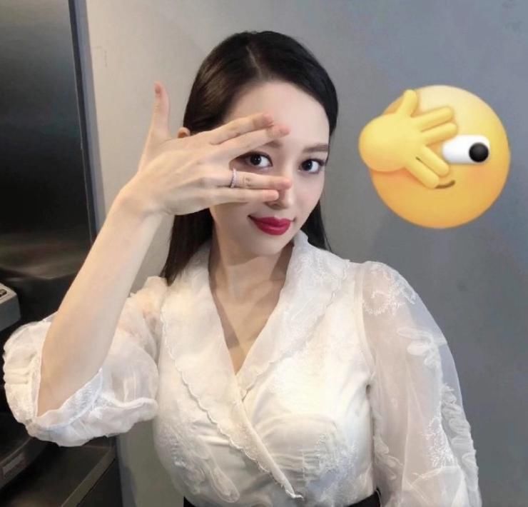 妈妈|吉娜怀孕7个月,状态一如少女,网友:怀孕7个月和我没怀一样