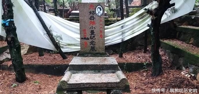 陆小曼与林徽因的墓地，两人逝世后，所受的“待遇”也截然不同