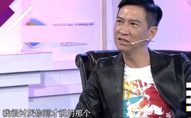 中国好声音|华少这是被降级了?变身新闻记者报道台风,稳重风格得到认可