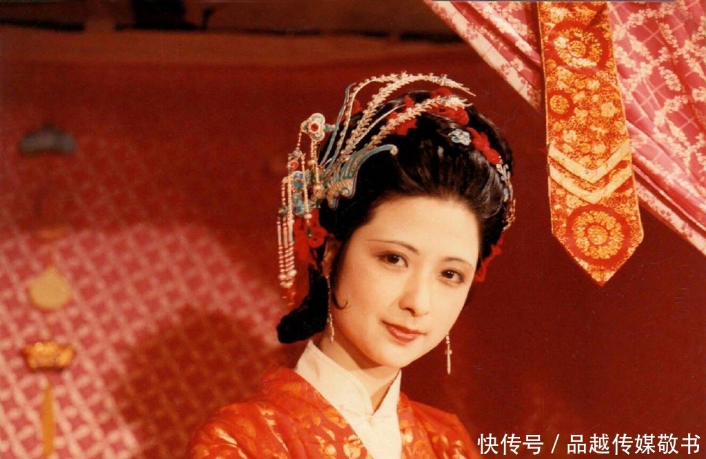 最爱|贾琏与王熙凤结婚许多年,贾琏最爱的不是她,而是这个女人