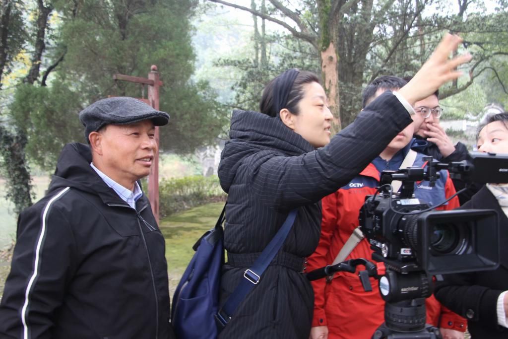 记住|记住乡愁栏目摄制组一行走进陶渊明纪念馆