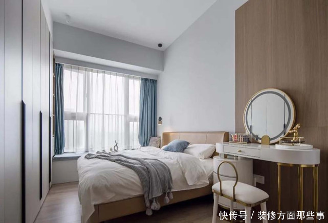 端景柜|153平现代风设计端景柜打破墙柜沉闷感,收纳美观两不误