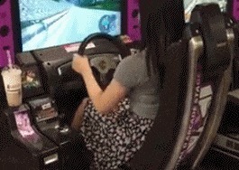 |搞笑GIF:裤子事小,脸面事大,这下以后还怎么见人?