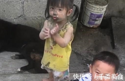 萌娃|萌娃下乡“放飞自我”火了,一旁的狗子:别看我,可不关我事!