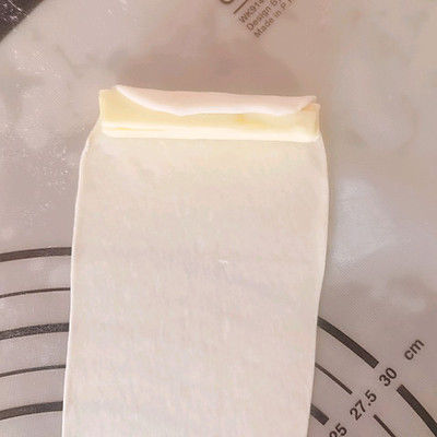 外脆里软盐面包