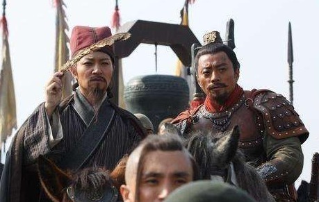 投靠朝廷|梁山上第一位看穿宋江的人,临死留下遗言,可惜没人理解!