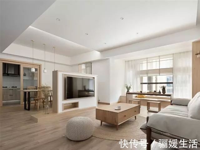 客厅|127㎡混搭新居,进门全景玄关,阳台改茶室,太迷人了