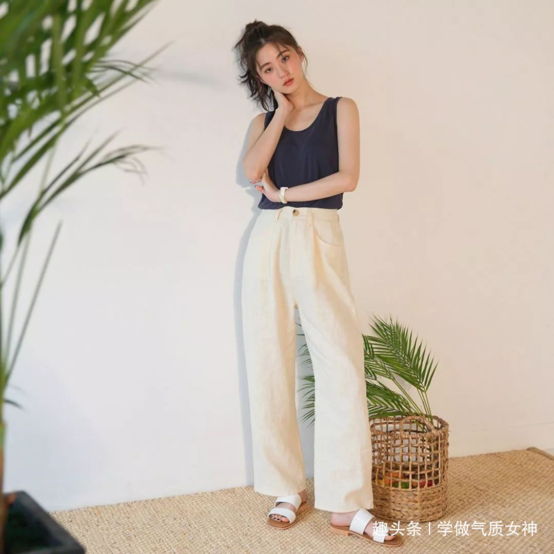 一字带凉鞋 凉鞋,这样穿才时髦 !