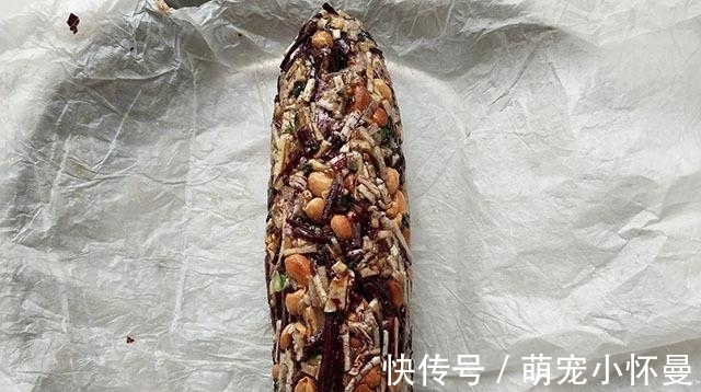 香芋这样做一盘,儿子吃一次就迷上了,切成丝先炸再炒,甜脆香酥