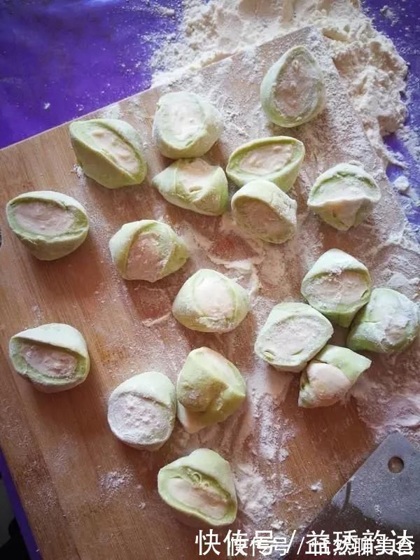 用它包饺子，比韭菜好吃，比包子好看，鲜嫩味美香气十足
