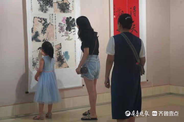 齐鲁壹点|成武书画家王圣鹏“我在展厅讲书画”系列活动开幕
