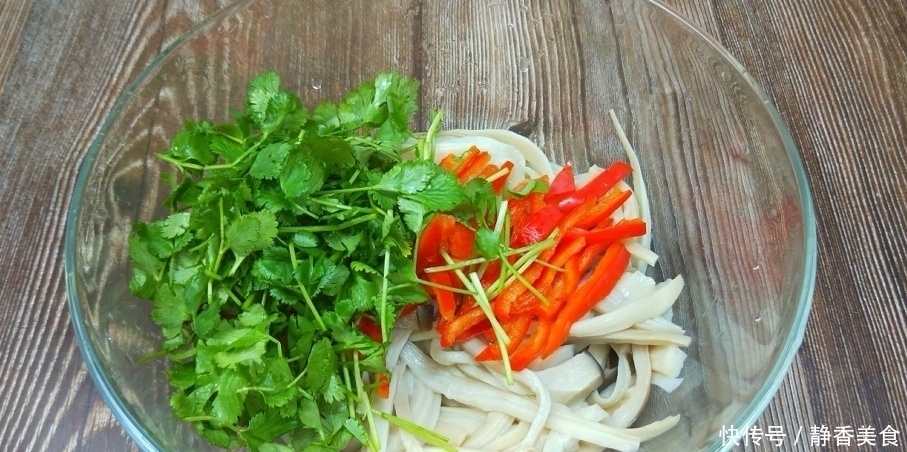 杏鲍菇的新吃法,一次做4根,看着诱人吃的过瘾,太有创意了