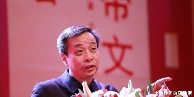 中国诗词|董卿优雅,郦波儒雅,蒙曼文雅,中国诗词大会中此人更是高雅