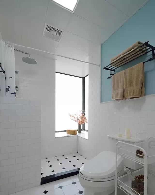 实用|100㎡现代简约风,全包下来15万,白色搁板太实用了