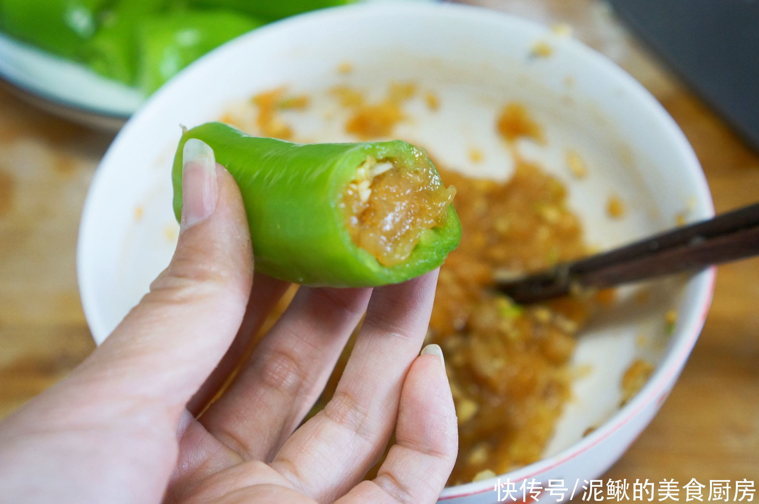 年夜饭少不了下饭菜，做法简单，好吃下饭不油腻，家人客人都喜欢