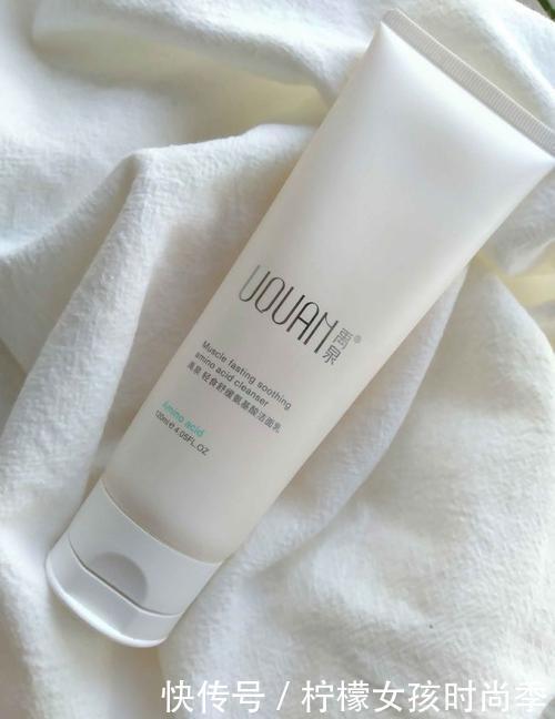 清洁力|跟风买的网红洗面奶真的鸡肋,简直是花钱买教训,姐妹们避雷吧