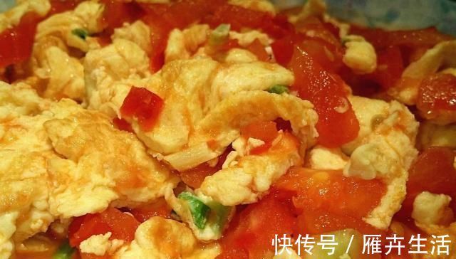 西红柿炒鸡蛋很多人少了这一步,大厨教你真正的做法,上桌必抢光